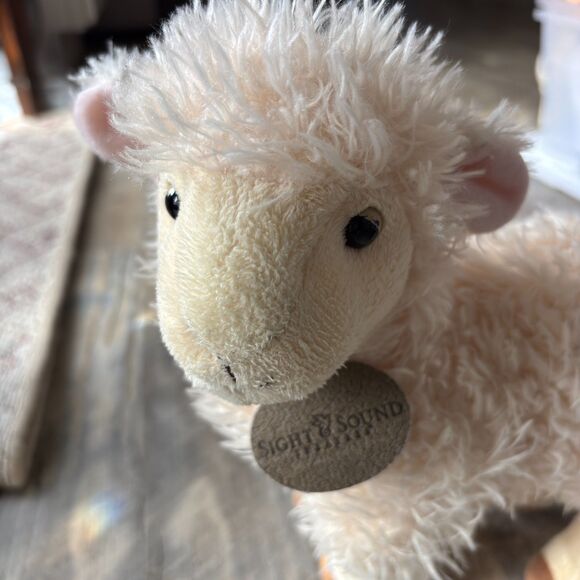 Aurora Sight & Sound Theatres Rare Limited Edition Easter Lamb Realistic Plush - Picture 3 of 6